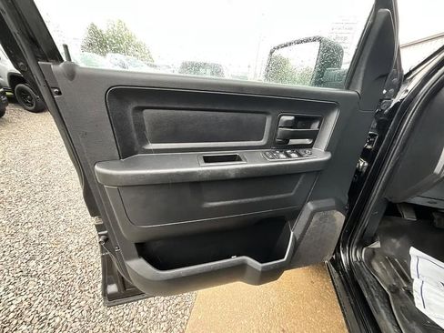 Used 2017 RAM 1500 Express w/ Black Ram 1500 Express Group AWD/4WD image 11