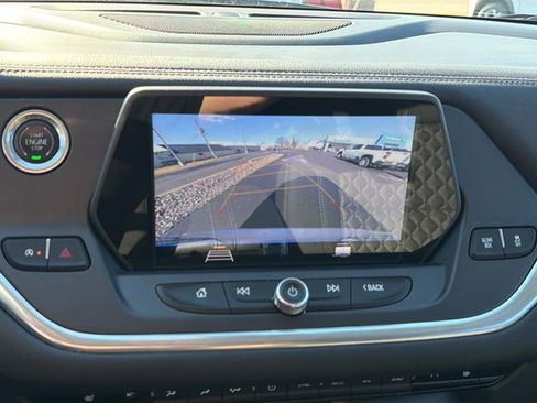 Used 2020 Chevrolet Blazer LT image 25