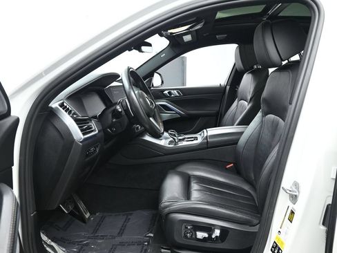 Used 2020 BMW X6 M50i w/ Executive Package AWD/4WD image 15