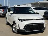 Used 2023 Kia Soul LX w/ LX Technology Package image 2
