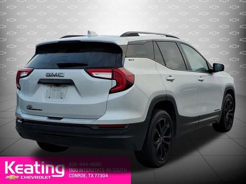 Used 2022 GMC Terrain SLT w/ Tech Package image 6