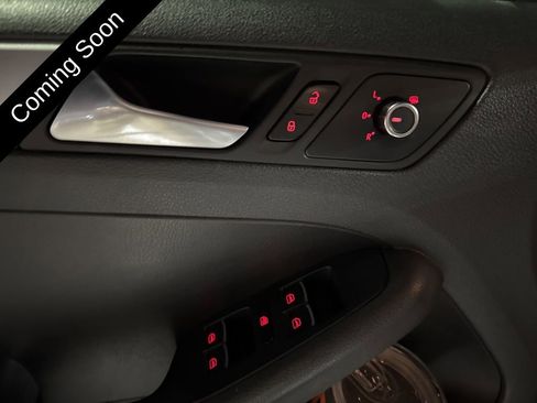 Used 2013 Volkswagen Jetta GLI image 8