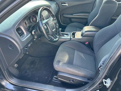 Used 2019 Dodge Charger GT RWD image 12