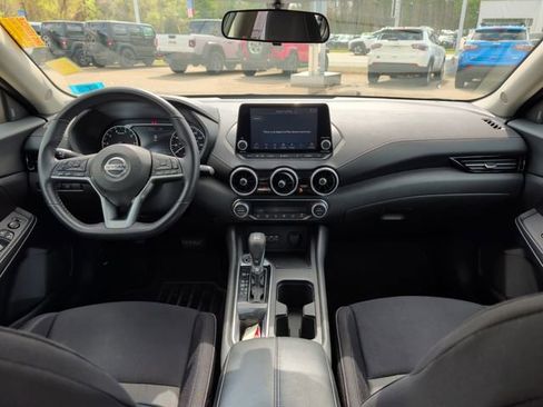Used 2020 Nissan Sentra SV FWD image 19