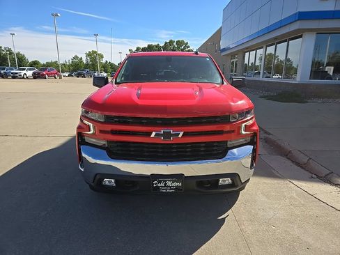 Used 2021 Chevrolet Silverado 1500 RST w/ Max Trailering Package AWD/4WD image 3