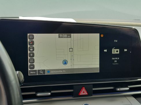 Used 2022 Hyundai Elantra Limited FWD image 19