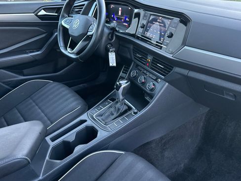 Certified 2023 Volkswagen Jetta Sport image 15