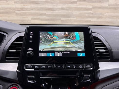 Used 2024 Honda Odyssey Sport image 7