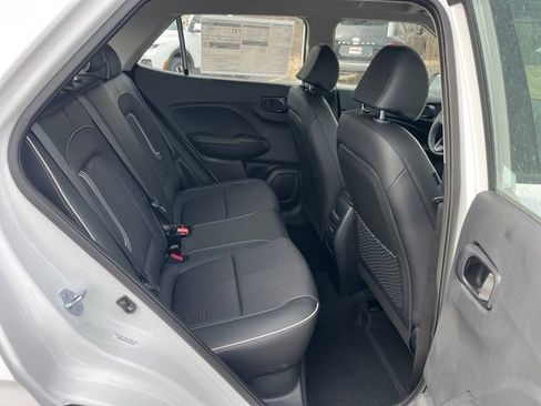 New 2026 Hyundai Venue SEL FWD image 17