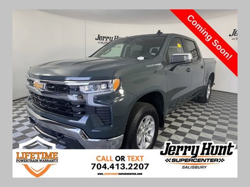 Used 2025 Chevrolet Silverado 1500 LT AWD/4WD image 1