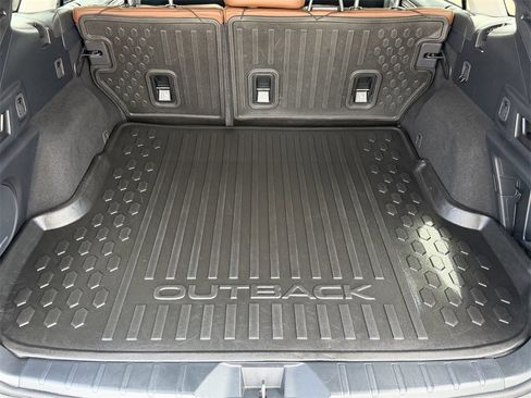 Used 2022 Subaru Outback Touring XT image 31