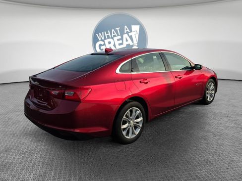 Used 2024 Chevrolet Malibu LT image 3