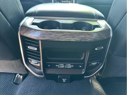 Used 2021 RAM 2500 Laramie AWD/4WD image 19