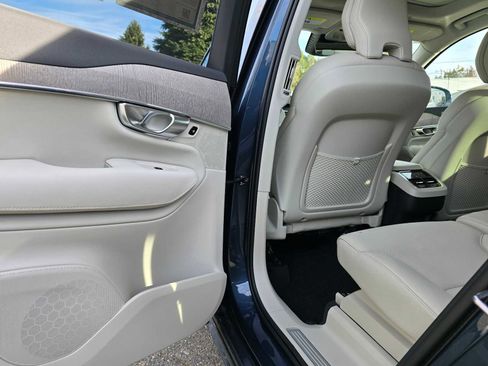 Certified 2023 Volvo XC90 B5 Plus w/ Protection Package Premier image 15