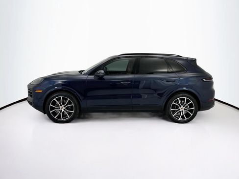 Used 2026 Porsche Cayenne AWD/4WD image 2