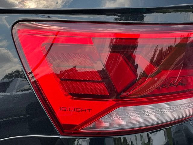 Certified 2022 Volkswagen Taos SEL AWD/4WD image 15