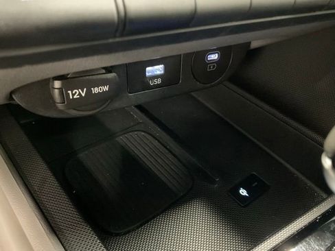 Used 2025 Hyundai Elantra SEL image 26