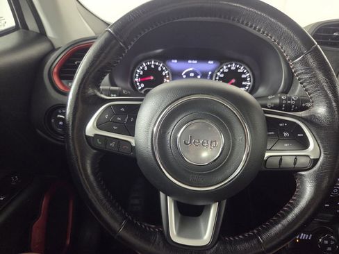 Used 2020 Jeep Renegade Trailhawk w/ UConnect 8.4 Nav Group AWD/4WD image 16
