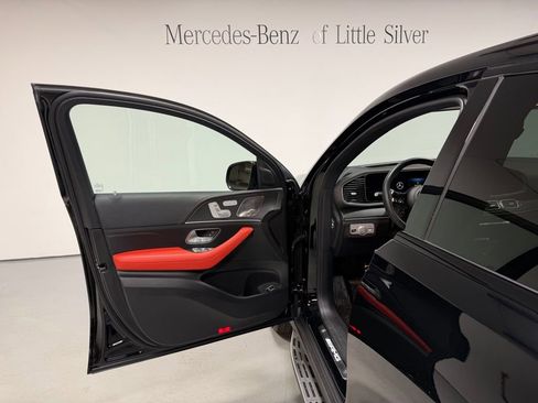 Used 2024 Mercedes-Benz GLE 53 AMG 4MATIC Coupe image 17
