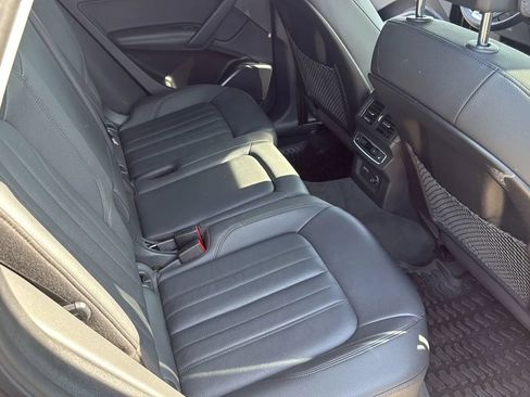 Used 2020 Audi Q5 2.0T Premium Plus w/ Premium Plus Package AWD/4WD image 18