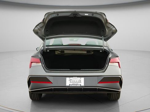 New 2026 Hyundai Elantra SEL Sport Premium FWD image 11