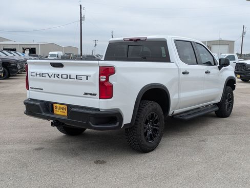 Used 2024 Chevrolet Silverado 1500 ZR2 w/ Technology Package AWD/4WD image 3