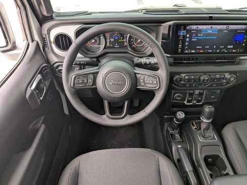 Used 2026 Jeep Wrangler Sport S image 14
