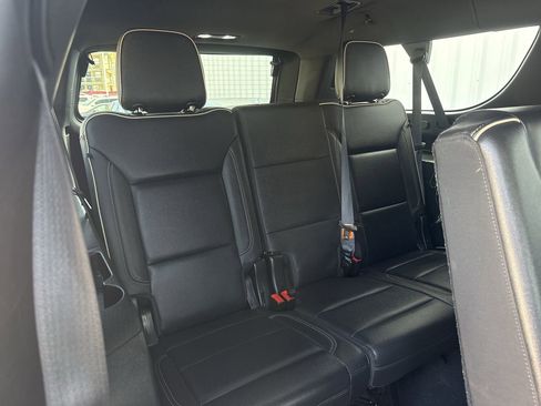 Used 2021 GMC Yukon XL SLT image 33