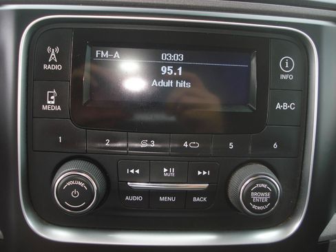 Used 2016 RAM 1500 Tradesman w/ Popular Equipment Group AWD/4WD image 38