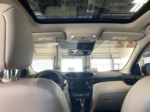 Certified 2022 Nissan Rogue Sport SL w/ Premium Package image 6