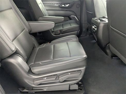Certified 2023 GMC Yukon XL Denali image 33