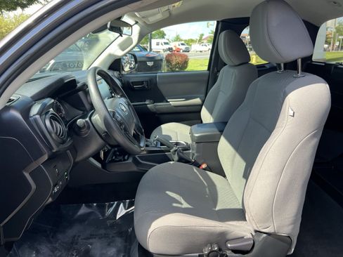 Used 2022 Toyota Tacoma SR AWD/4WD image 13