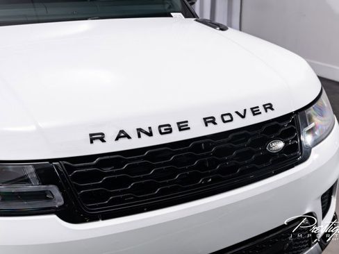 Used 2022 Land Rover Range Rover Sport HSE Silver Edition image 3