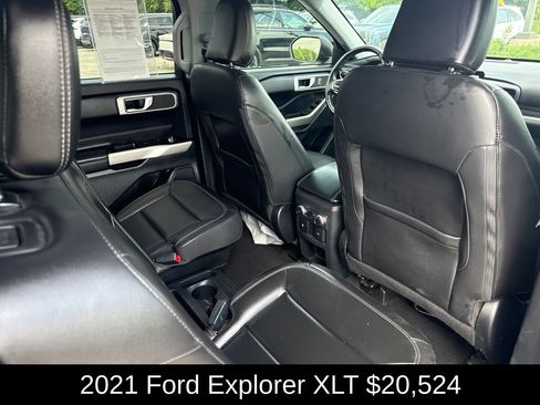 Used 2021 Ford Explorer XLT w/ Equipment Group 202A RWD image 21
