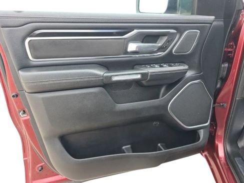 Used 2019 RAM 1500 Laramie AWD/4WD image 9