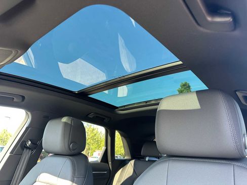 New 2025 Audi Q3 2.0T Premium image 22