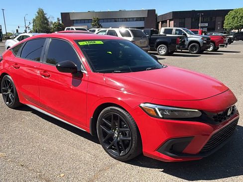Used 2023 Honda Civic Sport image 3