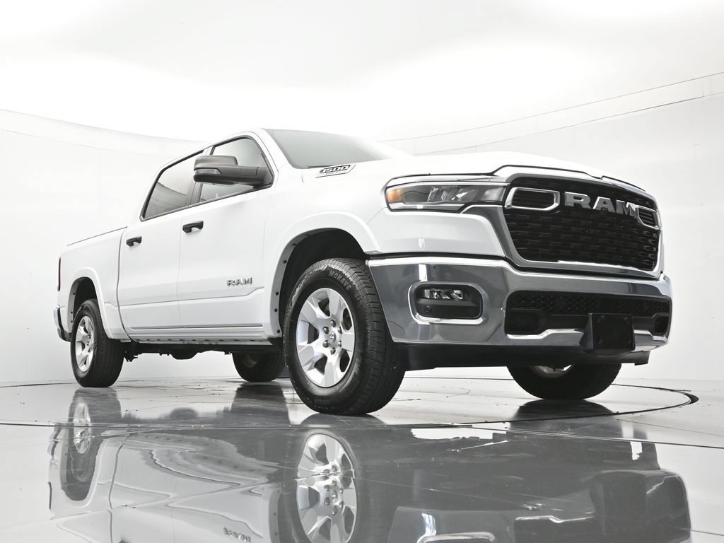 Used 2025 RAM 1500 Big Horn AWD/4WD image 39