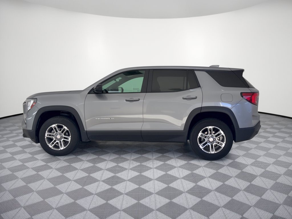 Used 2025 GMC Terrain Elevation FWD image 2