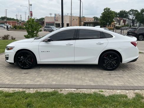 Used 2022 Chevrolet Malibu LT w/ Redline Edition FWD image 6