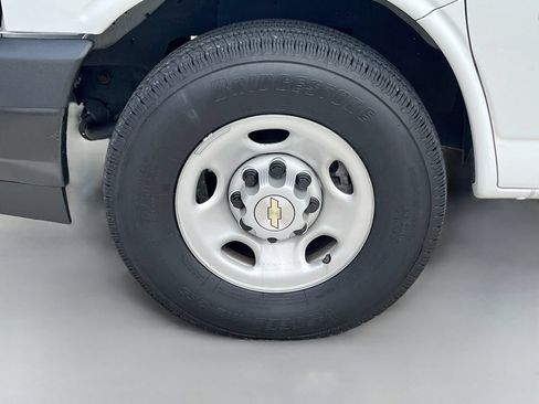 Used 2025 Chevrolet Express 2500 Extended w/ Driver Convenience Package RWD image 29