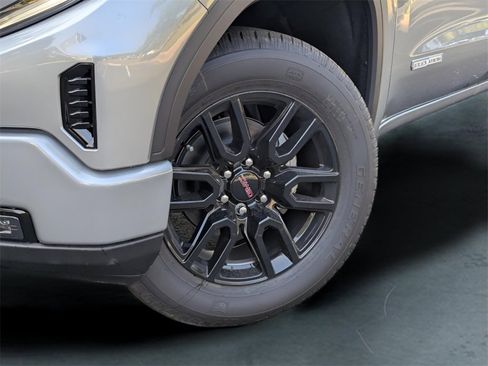 New 2026 GMC Sierra 1500 Elevation image 2