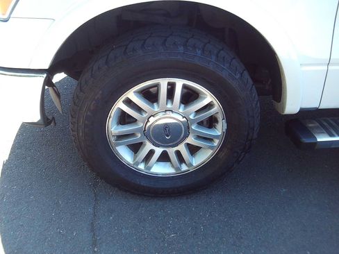 Used 2014 Ford F150 Lariat w/ Equipment Group 501A Mid AWD/4WD image 9