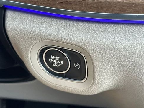 Used 2021 Mercedes-Benz GLE 350 4MATIC image 27