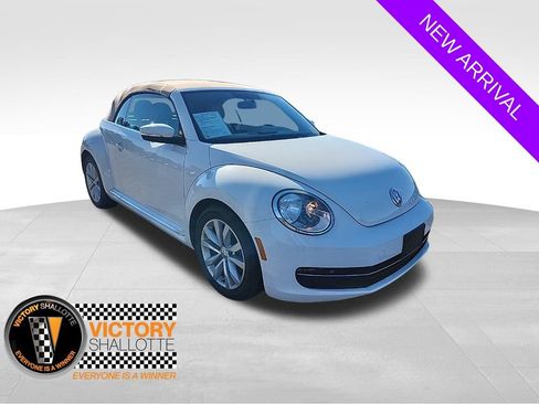 Used 2013 Volkswagen Beetle TDI image 1