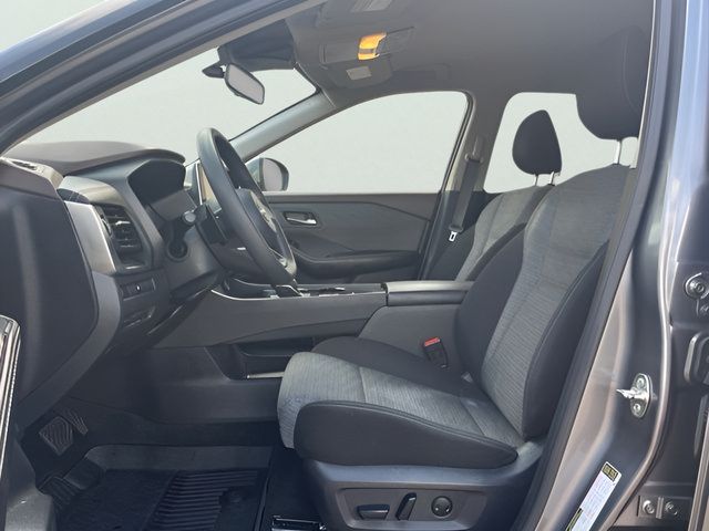 Used 2023 Nissan Rogue SV FWD image 15