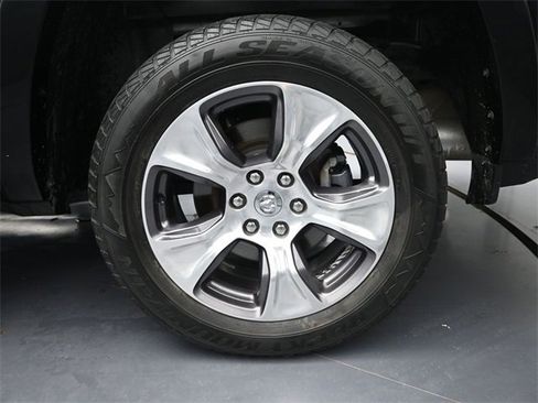 Used 2021 RAM 1500 Laramie image 13