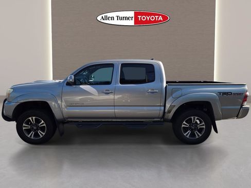 Used 2015 Toyota Tacoma PreRunner w/ TRD Sport Package RWD image 12
