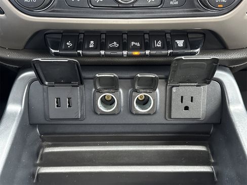 Used 2016 GMC Sierra 3500 Denali w/ Duramax Plus Package image 28