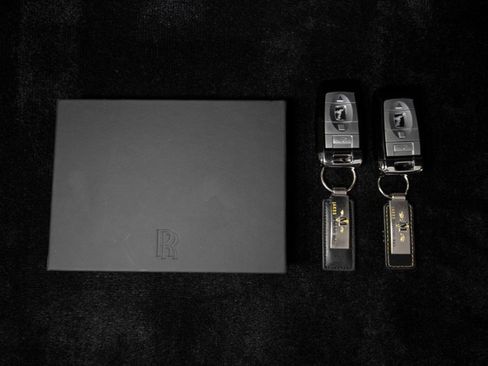 Used 2017 Rolls-Royce Dawn image 72